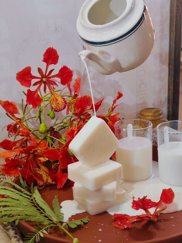 Milk Aura